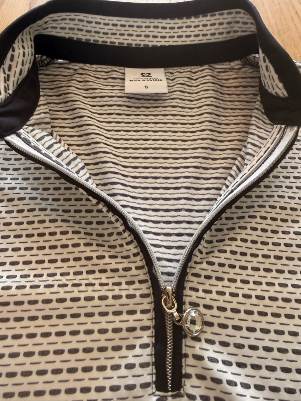 Daily Sports Women's Black and White Zip Tank Top